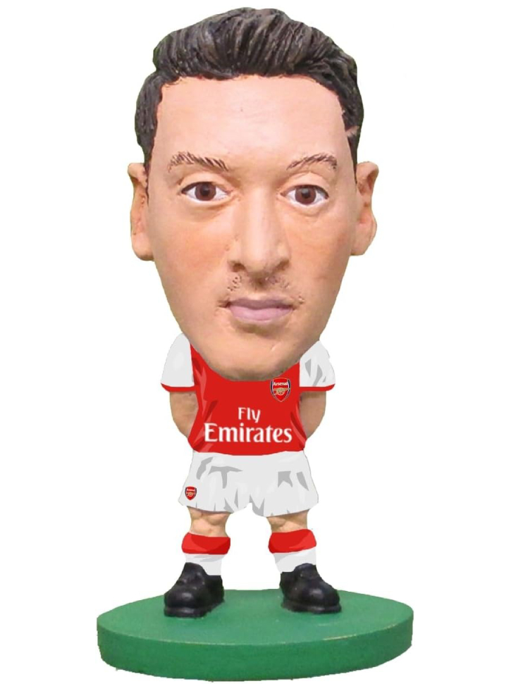 Soccerstarz - Arsenal Mesut Ozil (NEW SCULPT) Home Kit (2017 version) /Figures
