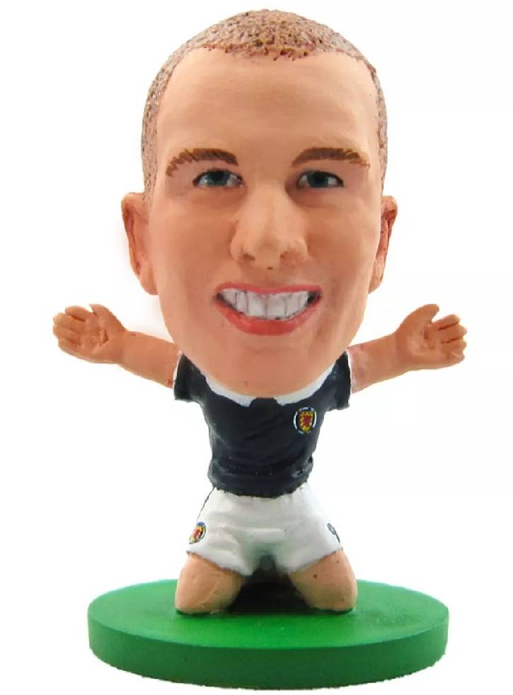 Soccerstarz - Scotland Kenny Miller - Home Kit /Figures