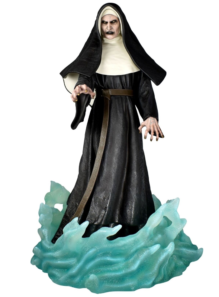 Figurina Diamond Gallery Nun 23cm