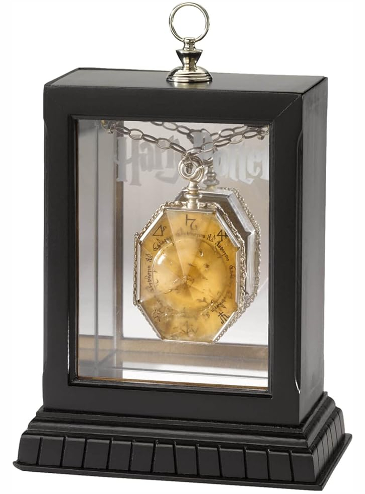 R.A.B locket Harry Potter